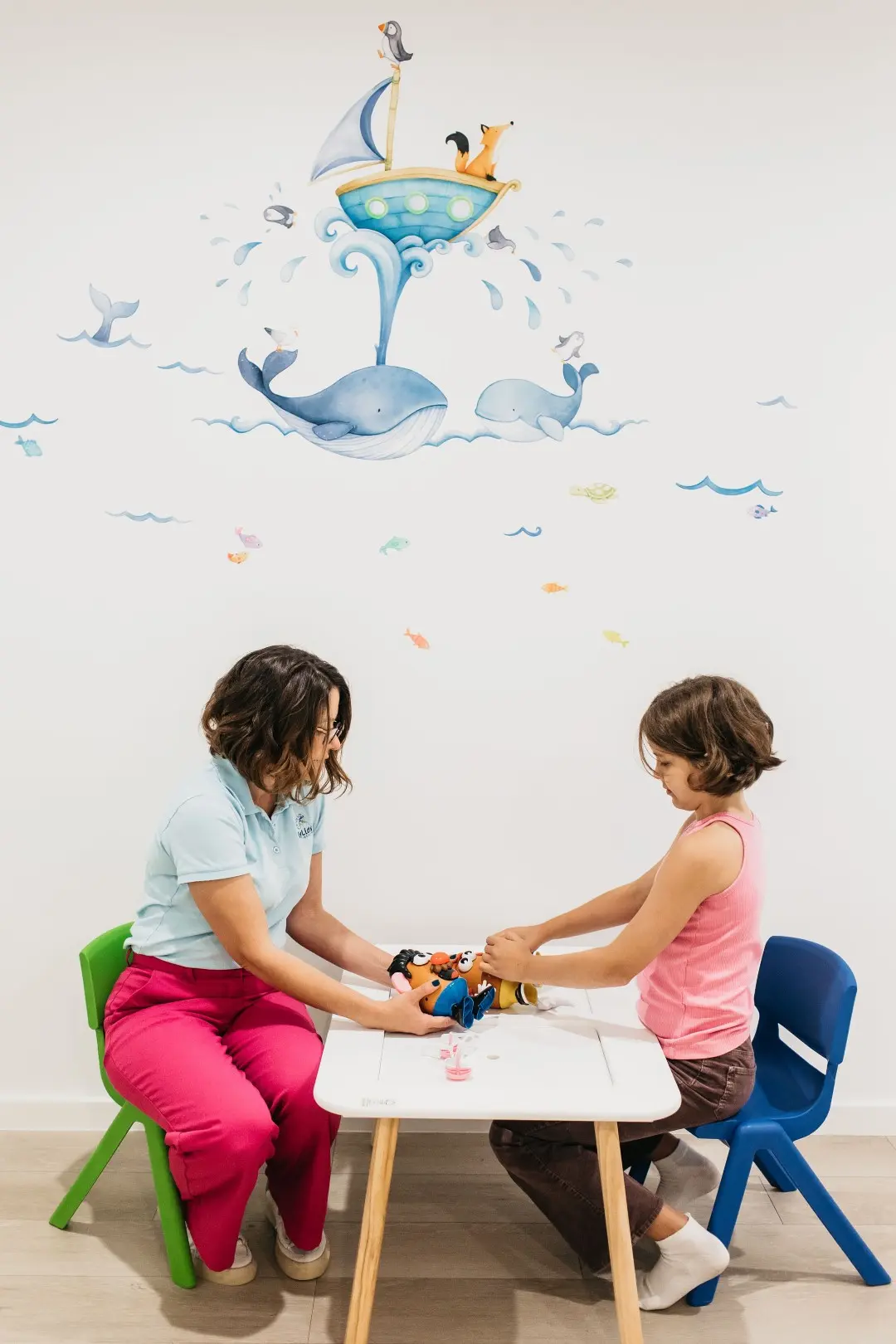 How to Become a Speech Pathologist in Australia 1 Speech pathologist with child